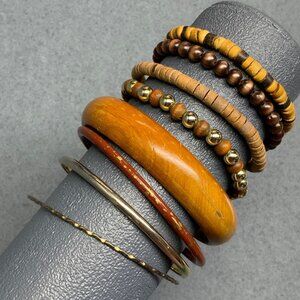 Lot Of 8 Mixed Bracelets As Is Wood Metal Bangles Stretch Beaded Retro Boho Chic
